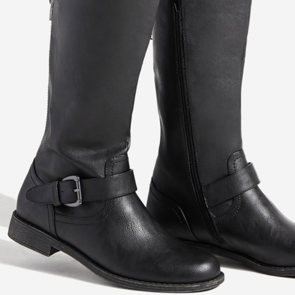 Everyday Flat Boot